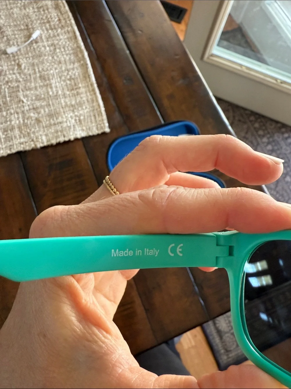 Kids Teal Roshambo Sunglasses with Blue Zipper Case